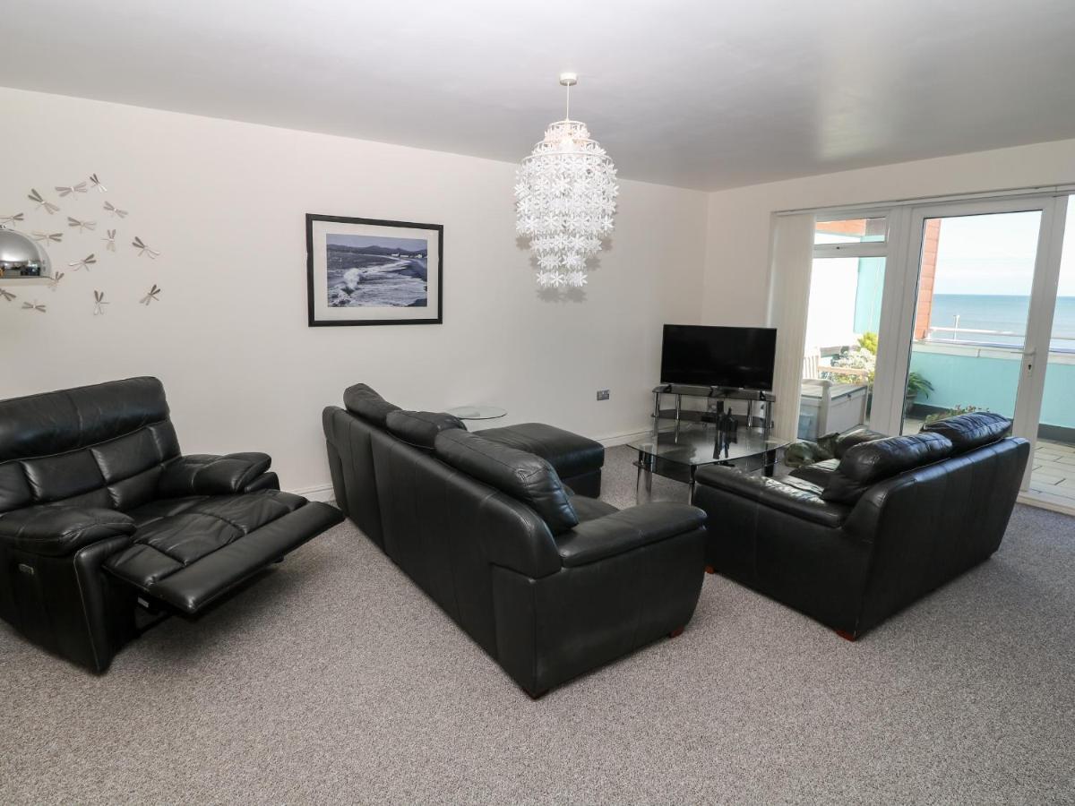 Sea View Apartment Пулхели Экстерьер фото